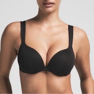 SKIMS signature SWIM NWT ULTIMATE PUSH UP BIKINI TOP SIZE 3 color black/onyx